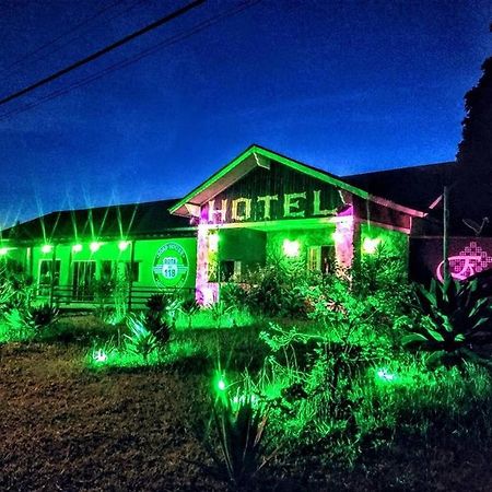 Road House Rota 118 Motorcycle Hotel Alto Paraíso de Goiás Exterior foto